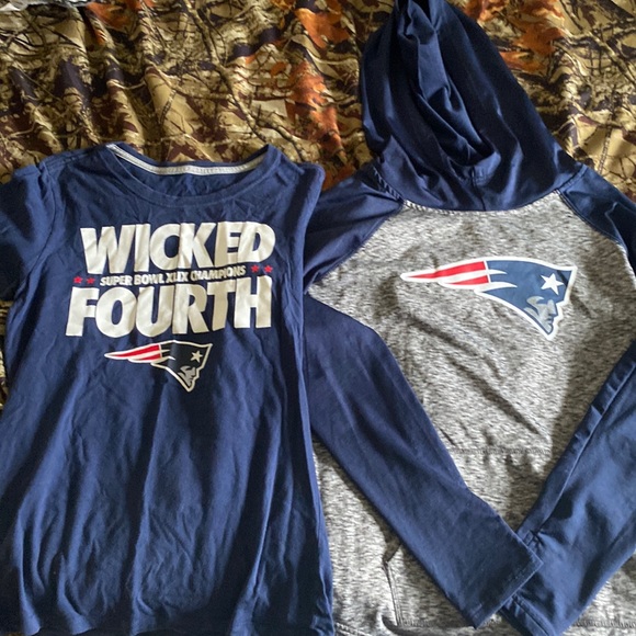 Patriots hoodie and shirt - Picture 1 of 4
